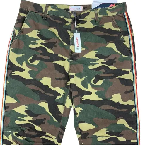 Sundry Camo Pants with Rainbow Stripe Accents Size 30 NWT Lightweight Summer