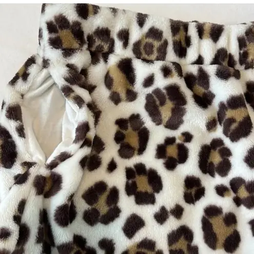 Aerie  Sherpa Boxer Fuzzy Soft Sleep Lounge Shorts Leopard Print Size Medium