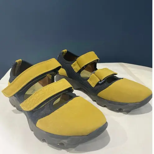 Marni Color Block Mary Jane Sneakers Sz 40 Green