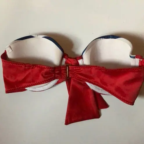 Beach Bunny  American Girl Balconette Bikini Top