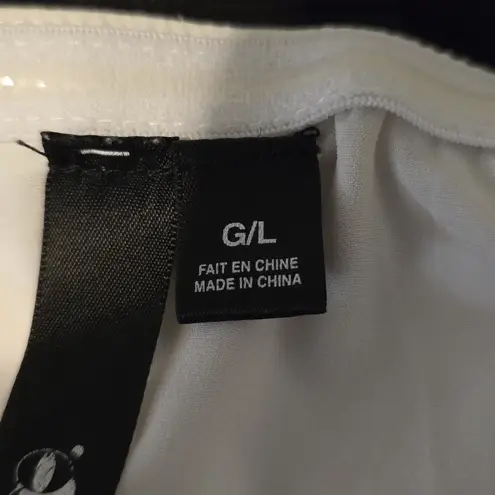 Elegant White Strapless Eyelet Crop Top Size undefined