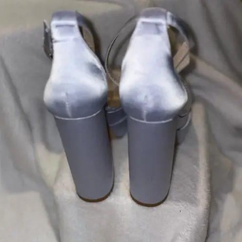 Pazzle NWOB Chunky Lavender Platform Heels Size 10