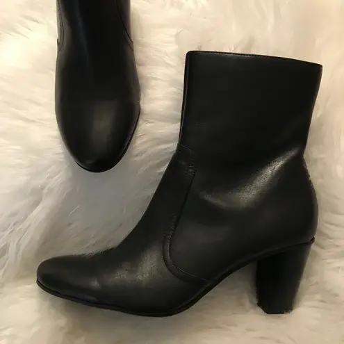 Roma Bass  leather heeled boots black 7M