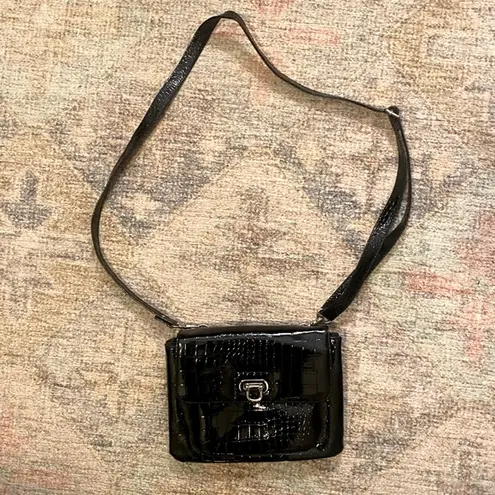 NWOT Unbranded Faux Patent Leather Alligator Skin Crossbody Purse in Black
