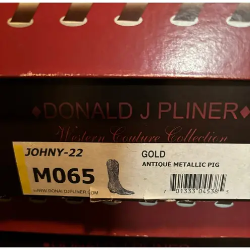 Donald Pliner Western Gold Metallic Leather Intricate Stitch Boot New $750 NWT Size 6.5