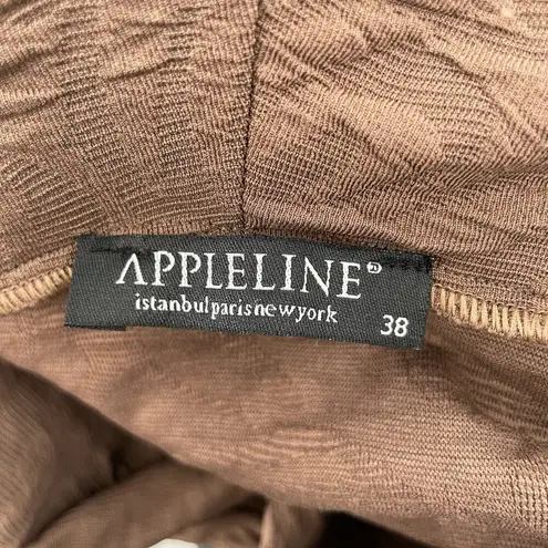 Brown Textured Top Short Sleeve Blouse Floral Swirl 3D Stretchy Corpcore Size 38 Size M