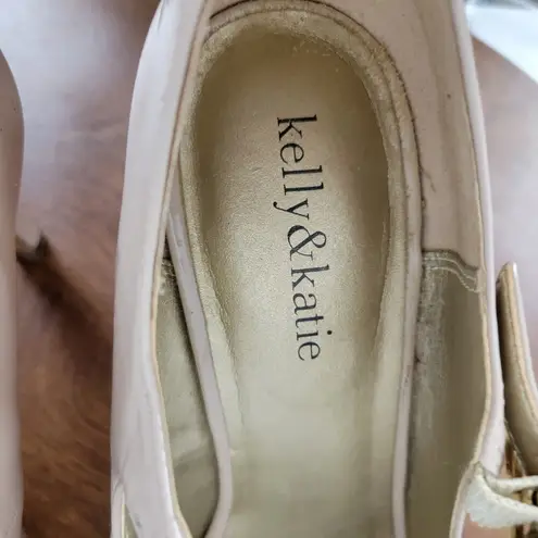 Kelly & Katie Womens Shoes 8.5 Cream Patent Leather Bow Open Toe Pump Heels