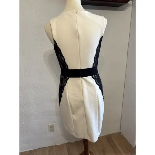 JLo Jennifer Lopez white and black lace dress size 8