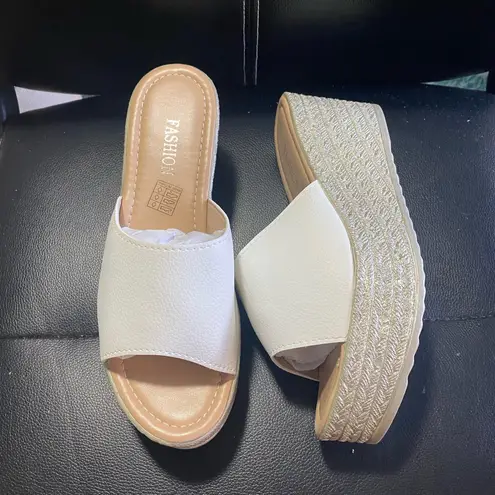 Fashion White Wedge Sandals Size 42/10US