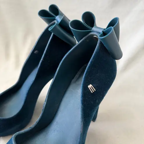 Melissa INCENSE LACO BLUE TEAL FLOCKED VELVET HEELS WITH BOW WITH DUST BAG SZ 7
