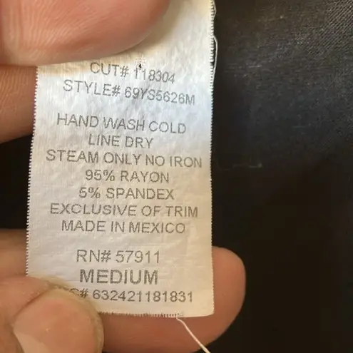 Wrapper Ladies  Elegant Black top medium thumbnail 3