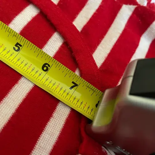 Colsie red and white striped v neck cropped sweater XS