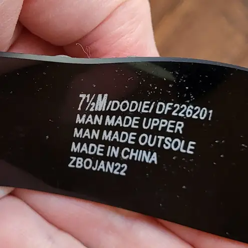 Daisy Fuentes *5/$25 sale* Rhinestone Strap Wedge Sandals sz 7.5