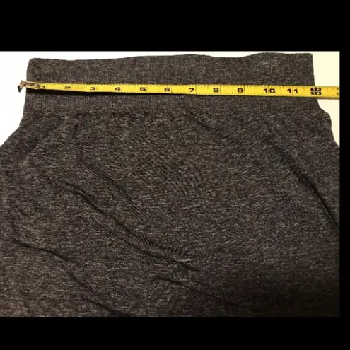 Lululemon weathered black Skirt Size S