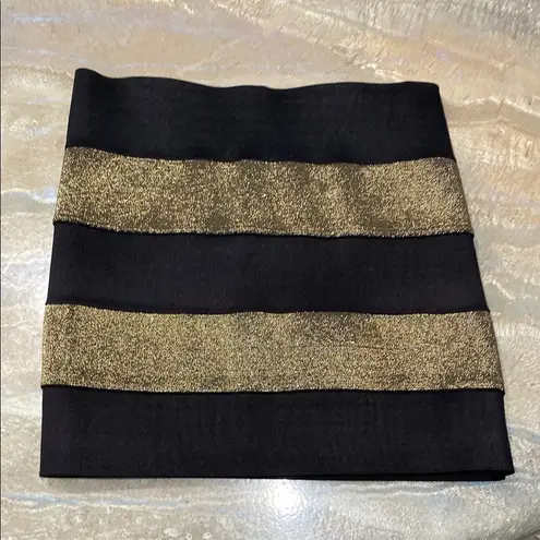 Elegant & Stretchy Black and Gold Skirt Size Small