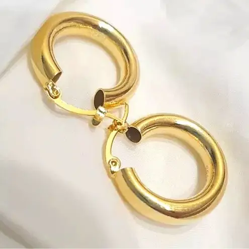 Boutique NEW Large Women’s 18k Gold Filled‎ 22mm Tubular Chunky Hoop Earrings