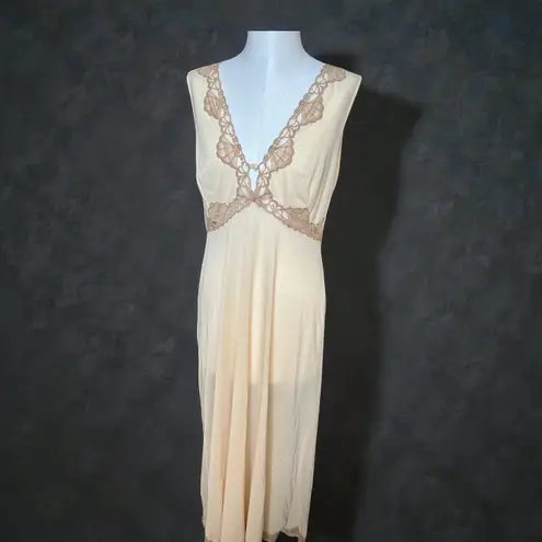 Emilio Pucci Vintage 60s/70s Lace Nightgown Robe Set– Ivory & Nude Lace Sz Large