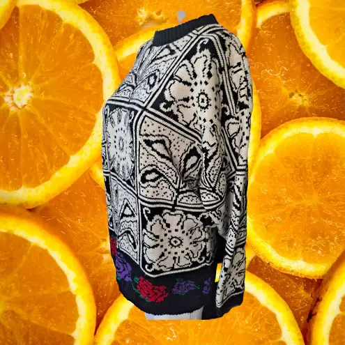 Vintage Carriage Court Black and White WIth Colorful Bottom Sweater Size M