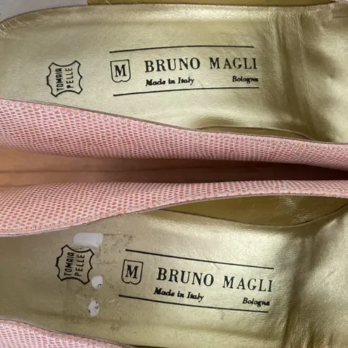 VINTAGE 80s 90s Bruno Magli Peach Pink Embossed Leather Pump Sz 10 Made in Italy