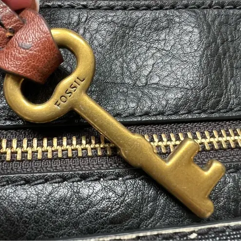 Fossil  Fiona Crossbody Bag Coated Canvas Key Print Stripe Black White Brown