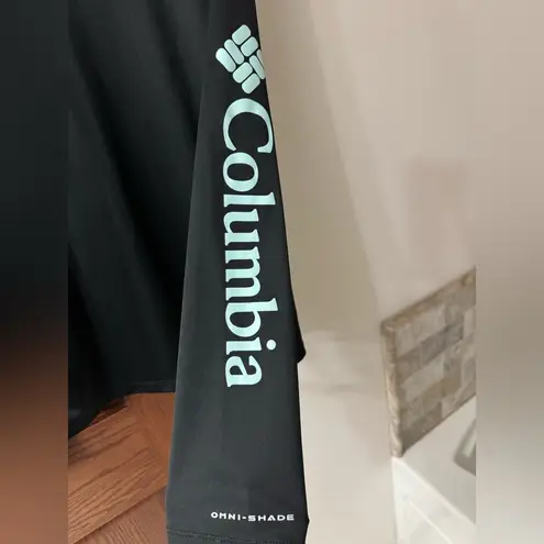 Columbia  Women’s Black Long Sleeve Tee with Logo large - Image 3