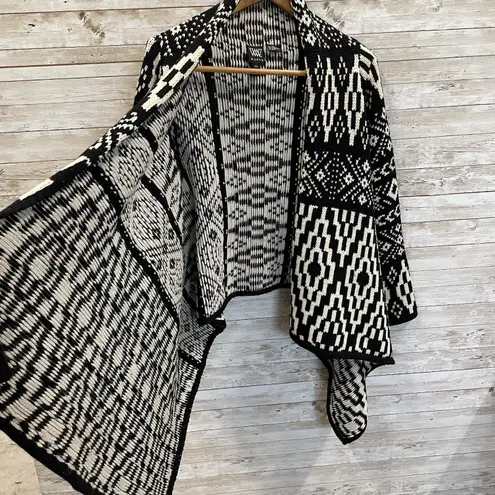 W by Worth Womens PS Cardigan Sweater Wool Blend Open Front Aztec Black & White Size undefined