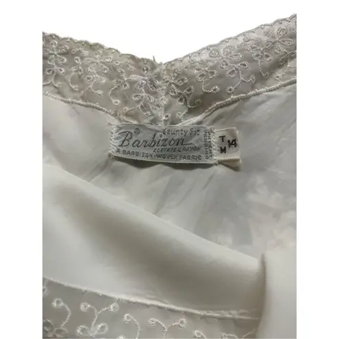 Vintage Barbizon “Jaunty fit” slip sz 14 White