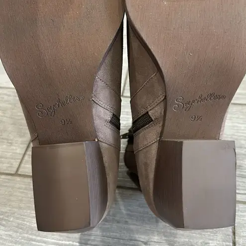 Seychelles Anthropologie Upside Taupe Suede Booties New!