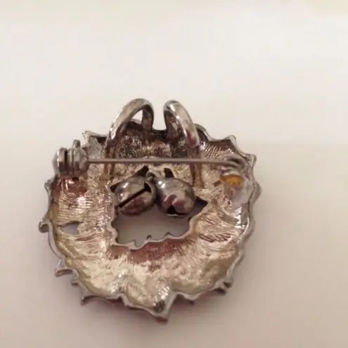 Christmas Wreath Pendant Pin Jingle Bells Vintage