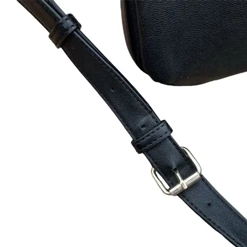 Valentino di Mario Spa Women's Black Leather Crossbody Bag