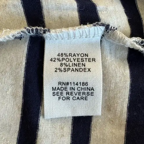 89th and Madison Like New -  Striped Top - Navy.