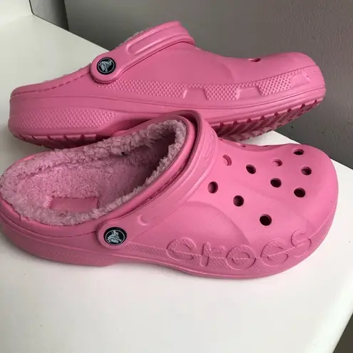 Crocs Pink crocks with fluffy inserts 11