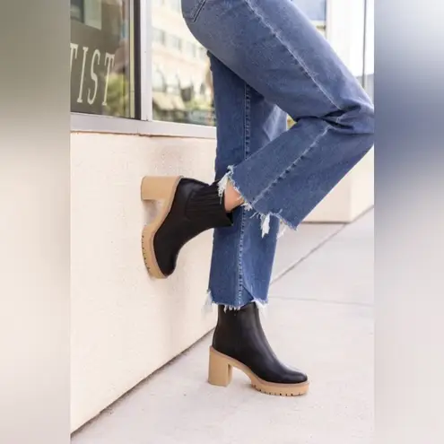 Dolce Vita Caster h2o Booties black leather size 9