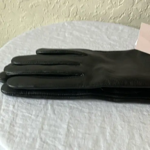 Kate Spade : Black cut out Spade Leather Gloves- Gold Tone- Small