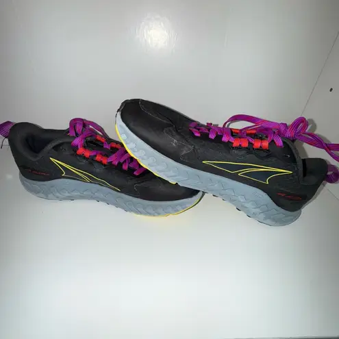 Altra Lone Peak Trail Running Shoe Size 6 Preowned
Athletic Outdoor Lightweight Black