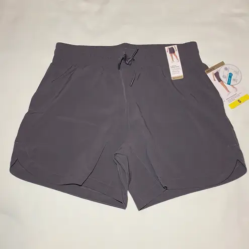 Mondetta athletic shorts s NWT