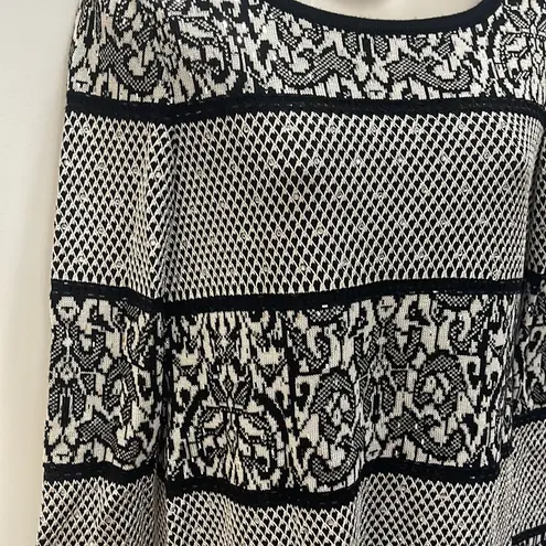 St. John Evening Black & White Wide-Striped Geometric Scoop Neck Sweater