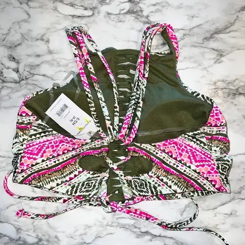 Time And Tru NWT  Multicolor Halter Style Bikini Top women's size small 4-6