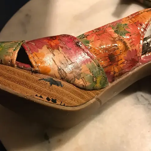 Kelly & Katie  Sandals Heels Shoes Women8.5 Orange Pink Floral Daisy Slin…