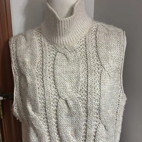 Women's Kuho designer Cable Knit Sleeveless Sweater