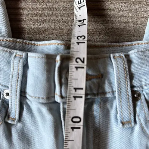 Levi's Levi high waisted taper jeans 26