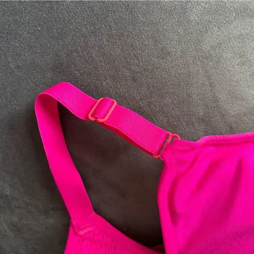 Pro-Fit  Hot Pink Sports Bra Sz Medium