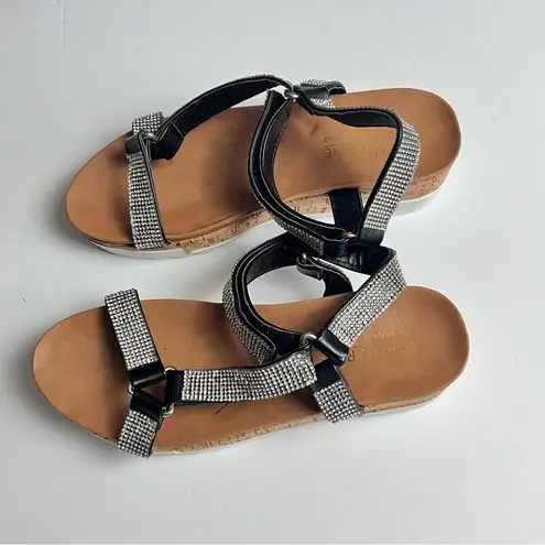 Catherine Malandrino Women's Bejeweled Low Heel Wedge Sandals Sz 6.5