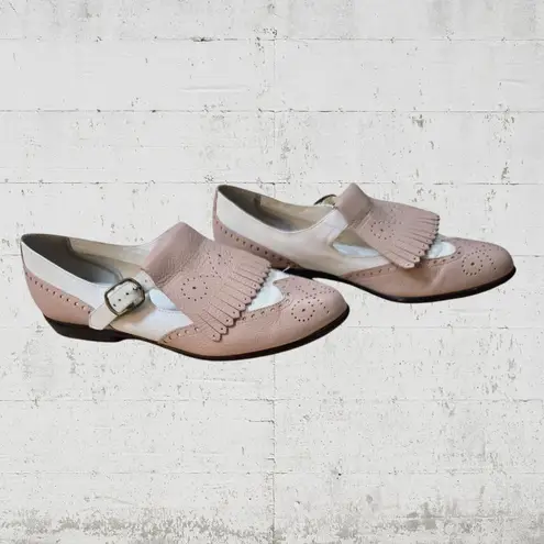 90s Vintage White Mauve Pink Kiltie Wingtip Leather Mary Jane Loafers Size 6.5