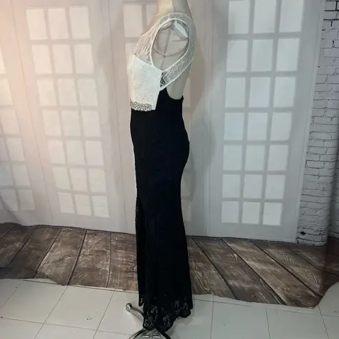 City Studio White Black Sparkle Lace Embellished Waist Formal Gown Size 0