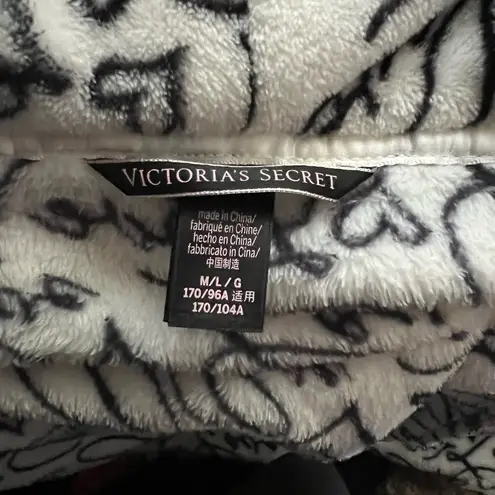 Victoria's Secret Victoria’s Secret Plush mid length Tie Belted Robe. Size M/L/G.