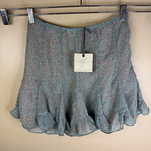 Dress Forum NWT Blue Floral Ditzy Flared Lined Mini Skirt Size Small Fairy Y2K