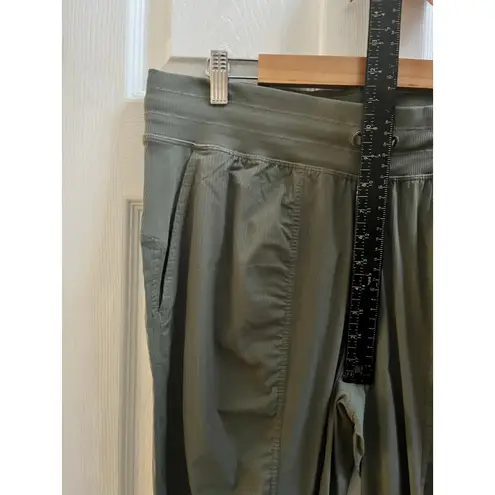 Lululemon  Dance Studio Jogger Size 12 Style W5BPJS Grey Sage 26.5 Inch Inseam - Image 11