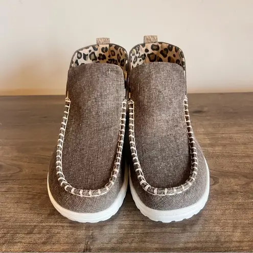 Hey Dude Denny Crafted Women's Slip On Boot Size 6 SKU#243548