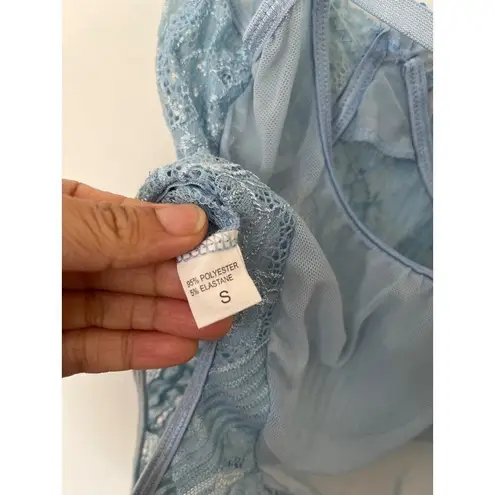 Vintage baby blue embroidered cupped bow tie sheer lace bodysuit size small